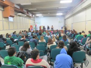 Documentário e debate: gênero e sexualidade